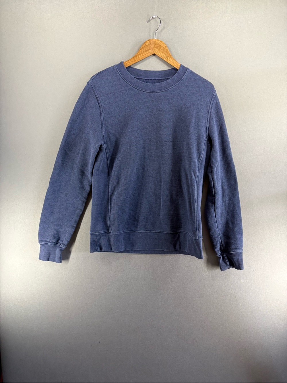 Save Khaki United SKU Men Sweatshirt Size Medium Cotton Blue
